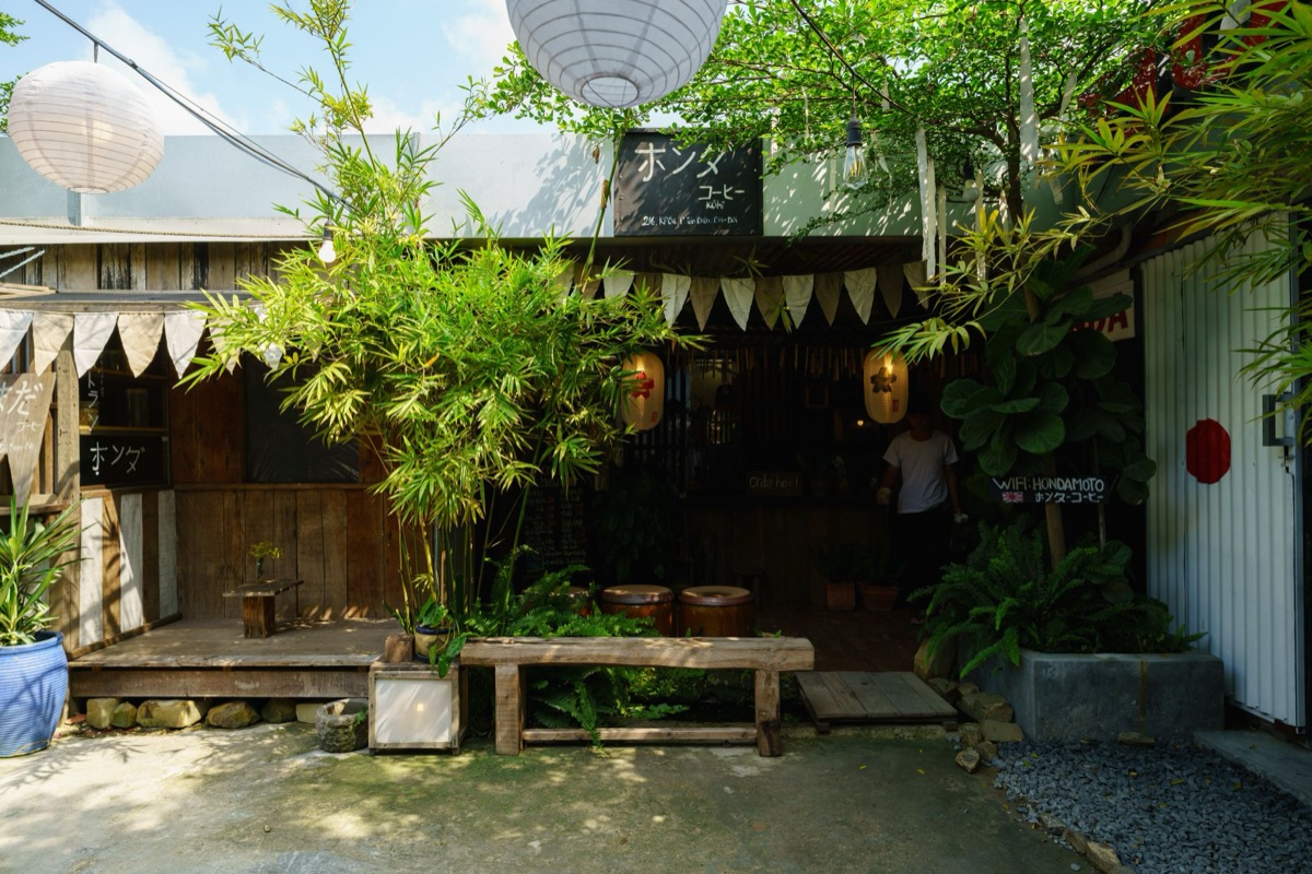 Okinawa guesthouse in mountainous area