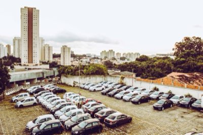 沖繩租車新手必讀：國際駕照備齊與路況應變技巧完整指南