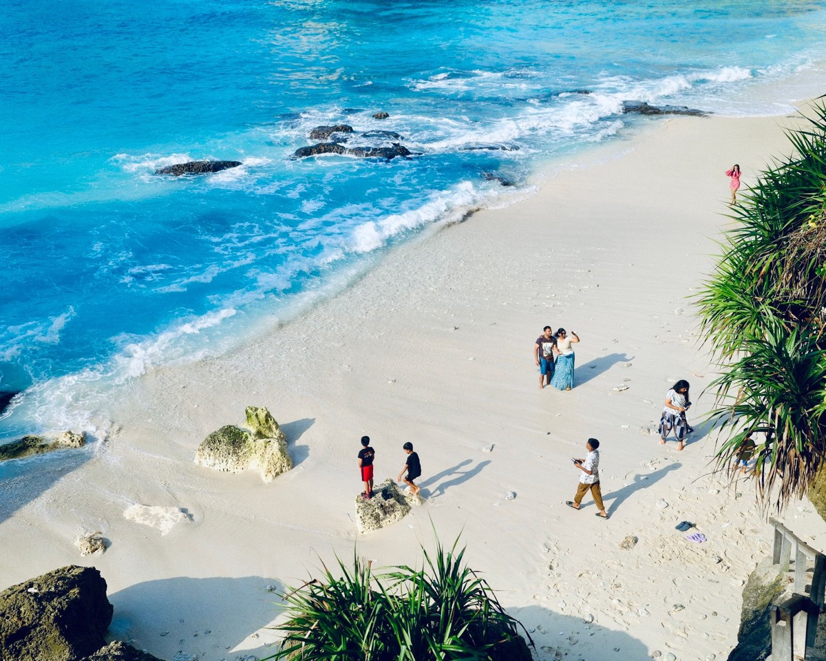 plage d'okinawa avec sable blanc