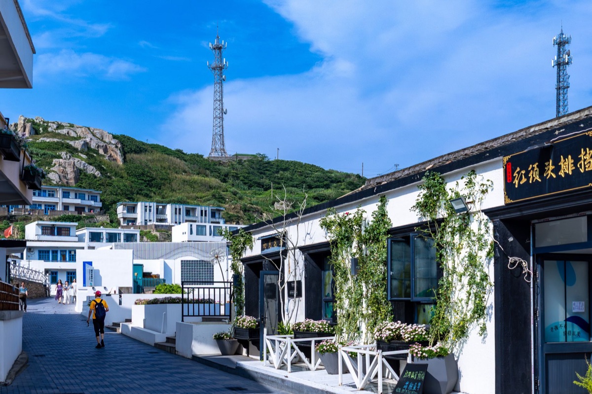veränderung in okinawas coastal village