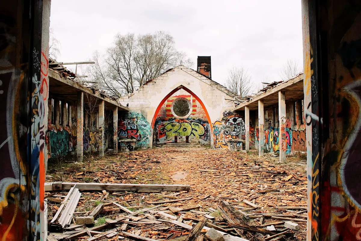 destruction, destroyed, expired, old, ruin, graffiti, fire, abandoned, building, devastation, church, camp, hitfeld, aachen, military, military base, fire, deva